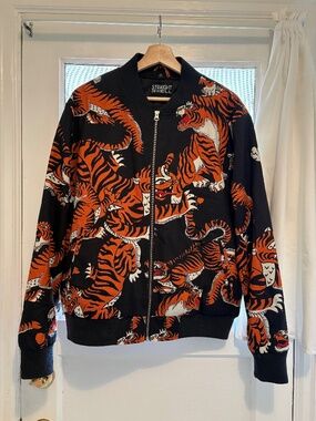 NWOT Men's XL Straight to Hell Tame My Tiger Print Bomber Jacket